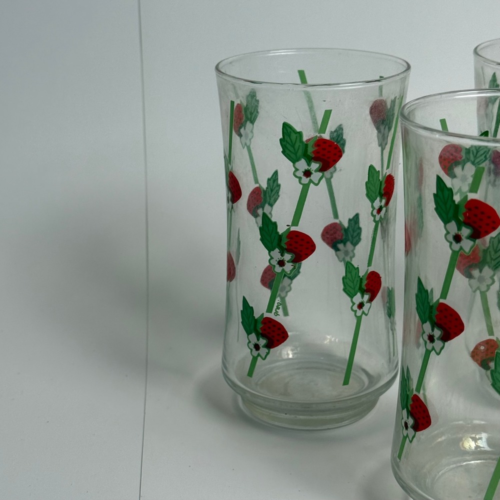 Vintage Greg Flowers Strawberry Vine Glass Tumblers Retro Set of 5 Red Green - Picture 6 of 10